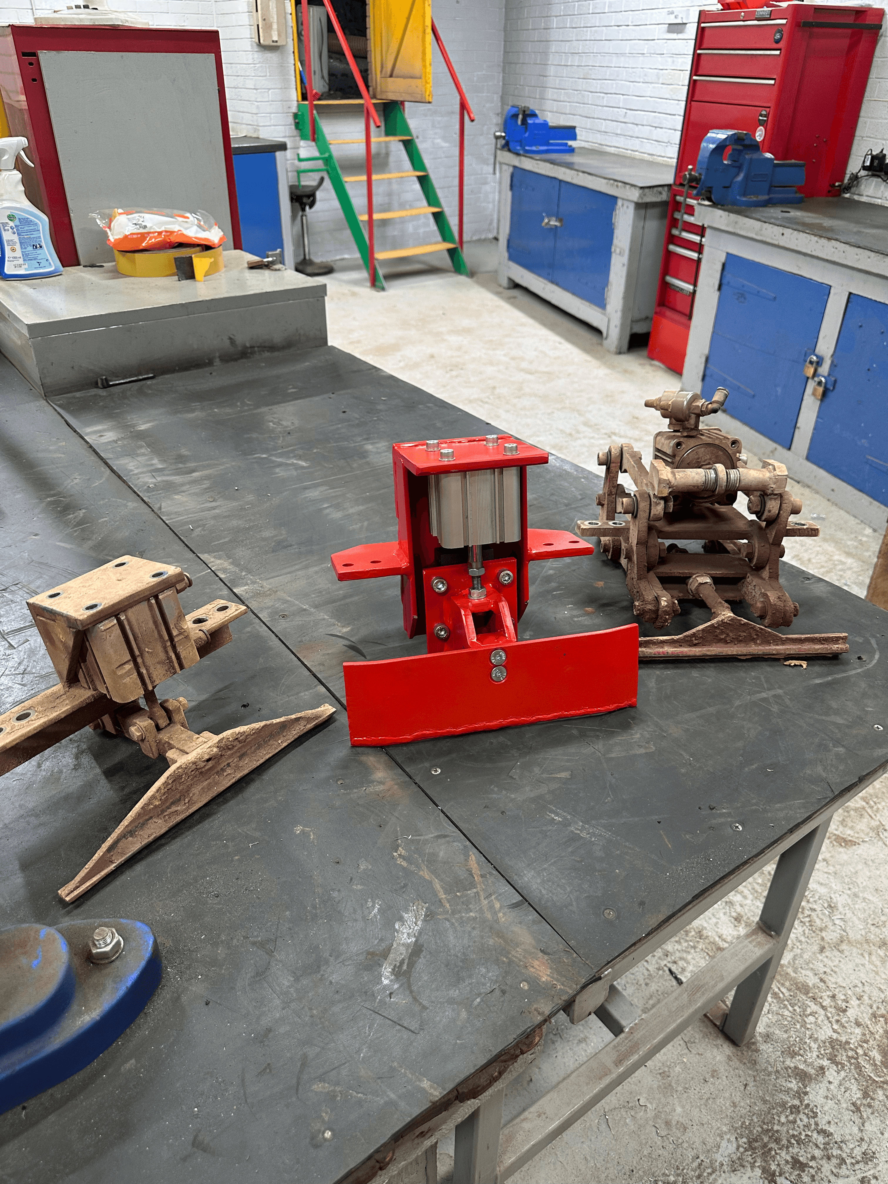 Slug Cutter Clamp